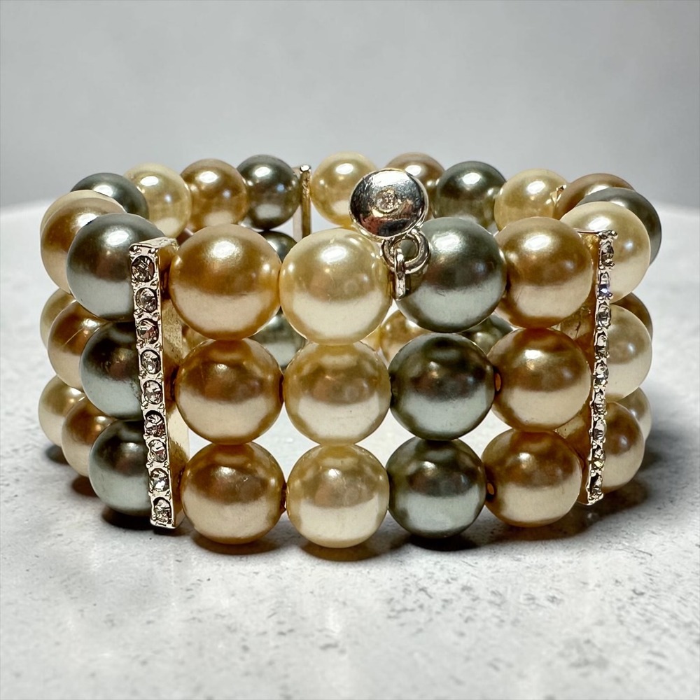 RMN Faux‎ Pearl Stretch Cuff Bracelet Champagne Gray Rhinestone Wide Bracelet